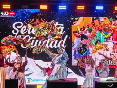 serenata a la ciudad