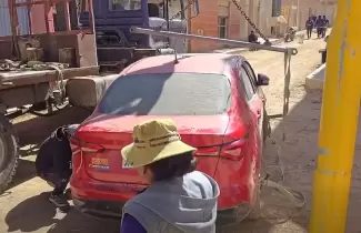 Auto secuestrado por las autoridades bolivianas