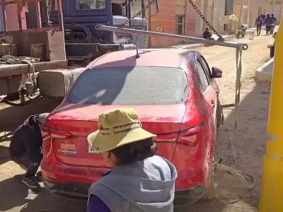 Auto secuestrado por las autoridades bolivianas