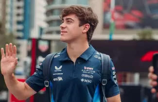 El tierno gesto de Colapinto con j�venes promesas del karting que se volvi� viral