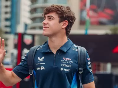 El tierno gesto de Colapinto con j�venes promesas del karting que se volvi� viral