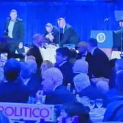 Tiroteo en la cena de corresponsales de la Casa Blanca: Trump ileso, un agente baleado y el sospechoso identificado como residente de California