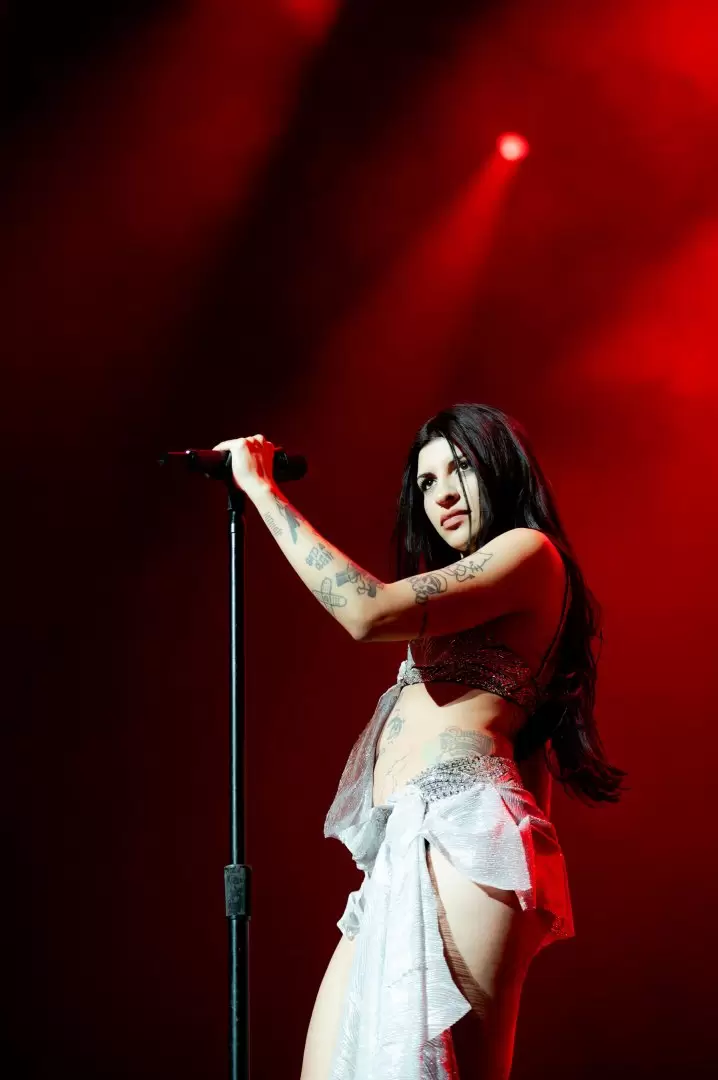 Cazzu presentó "Latinaje" en Las Vegas