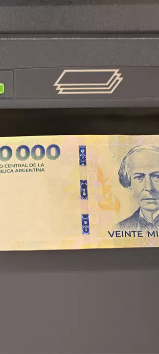 cajero 20 mil pesos
