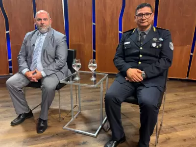 Ariel Gil Urquiola seguridad de la provincia y joaqu�n carillo jefe de la polic�a