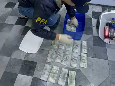 dolares en conservadora