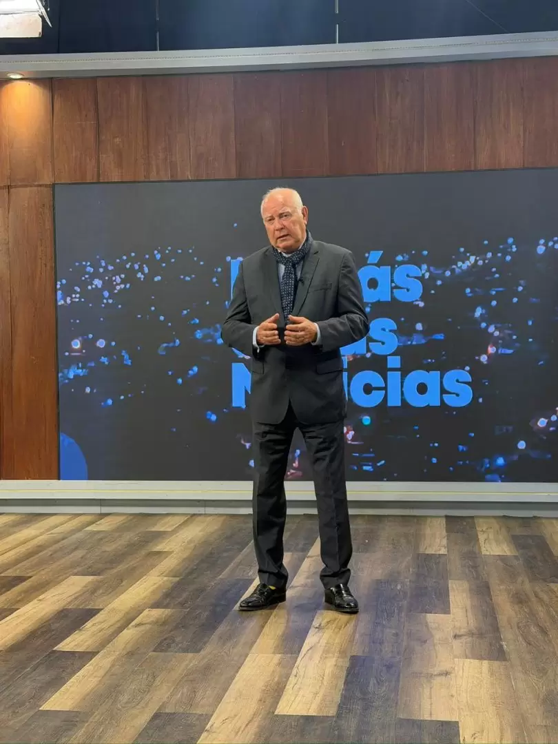 Guillermo Jenefes en Detrás de las Noticias
