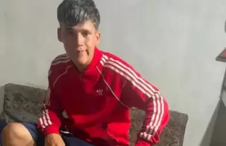 Ten�a 16 a�os, intent� robarle la moto a un comisario y fue abatido