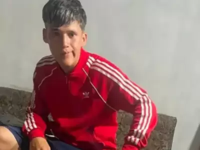 Ten�a 16 a�os, intent� robarle la moto a un comisario y fue abatido