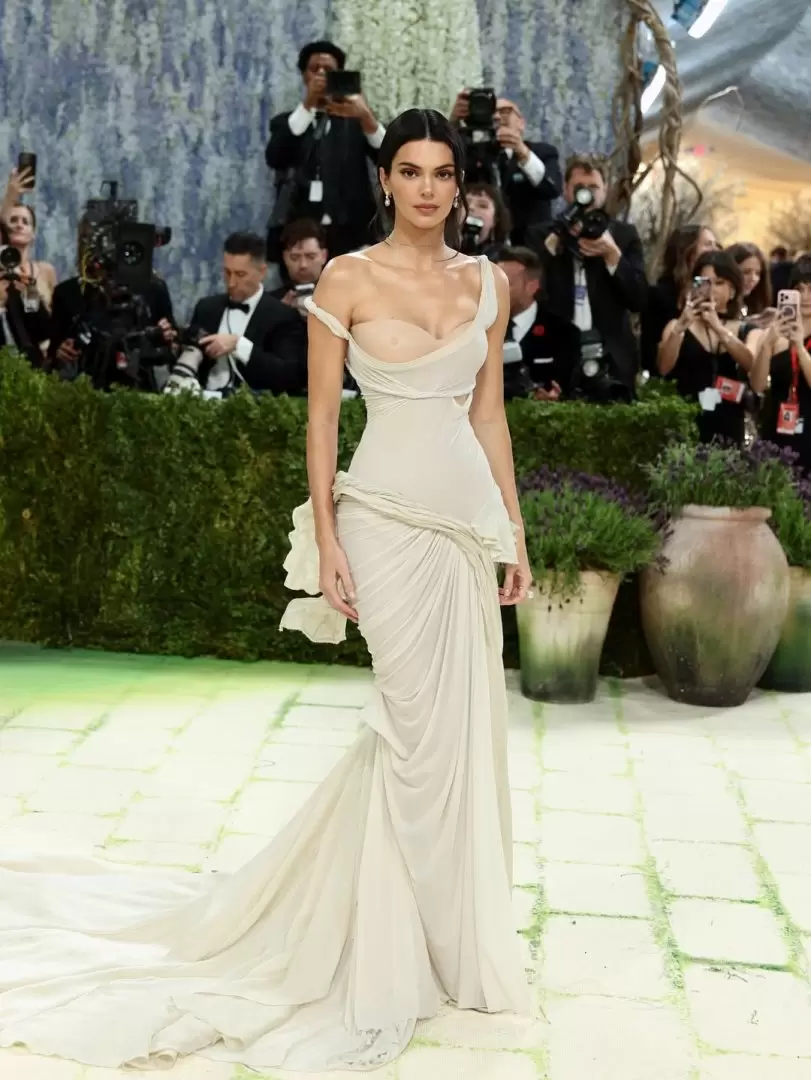 kylie y kendall jenner met gala