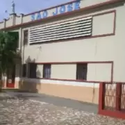 Brasil: un alumno de 13 años llevó el arma de su padrastro a la escuela y mató a dos personas