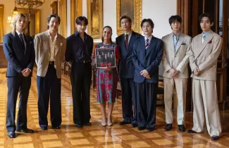 BTS hace historia en M�xico: m�s de 50 mil personas los esperaron en el Palacio Nacional
