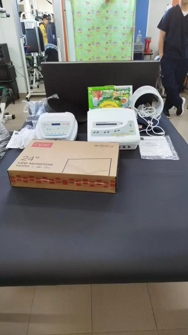 Entrega de equipamiento para el Hospital de Niños