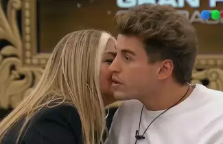 La Bomba Tucumana descontrol� la casa con una propuesta hot a Manu: �Te autorizo a que me comas la boca�