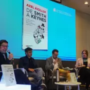 Kicillof presentó su libro con fuertes críticas al Gobierno: “Que Milei siga haciendo las pavadas que está haciendo”