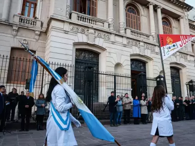 Jujuy dio inicio a los festejos de mayo con la conmemoraci�n del D�a del Himno Nacional