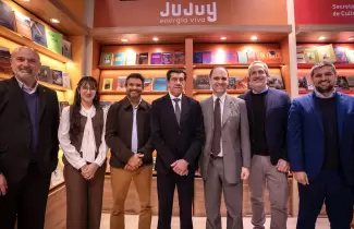 Carlos Sadir encabez� la participaci�n de Jujuy en la 50� Feria Internacional del Libro de Buenos Aires