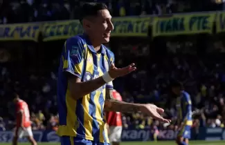 Di Mar�a festej� el gol con un "six seven" dedicado a sus hijas