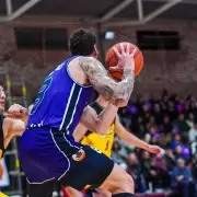 El Carmen B�squet enfrenta a Montmartre en el inicio de los playoffs