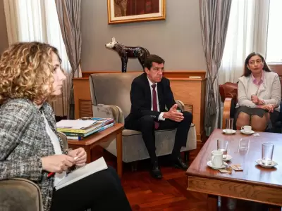 Jujuy y el Banco Mundial fortalecen el di�logo por proyectos mineros y obras viales
