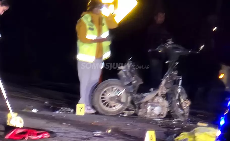 accidiente ruta 9 moto y colectivo