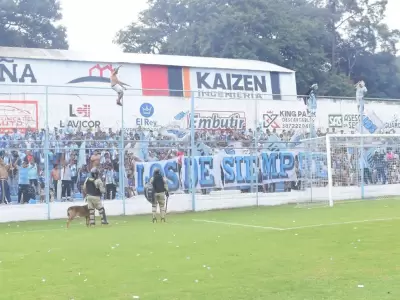 hinchada del lobo en Salta