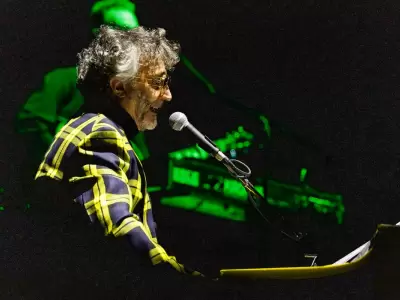 De los silbidos a la ovaci�n: el motivo del abucheo a Fito P�ez en el Movistar Arena y su cr�tica a Soda Stereo