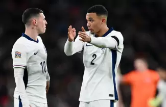 Phil Foden y Trent Alexander-Arnold, borrados de la convocatoria Mundialista