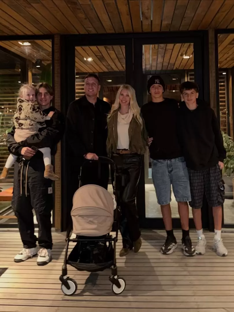 daniela christiansson cumplea�os junto a Maxi Lopez