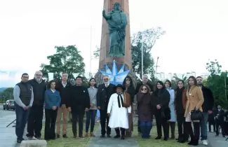 El intendente Jorge rindi� homenaje al Can�nigo Gorriti y a Juana Azurduy