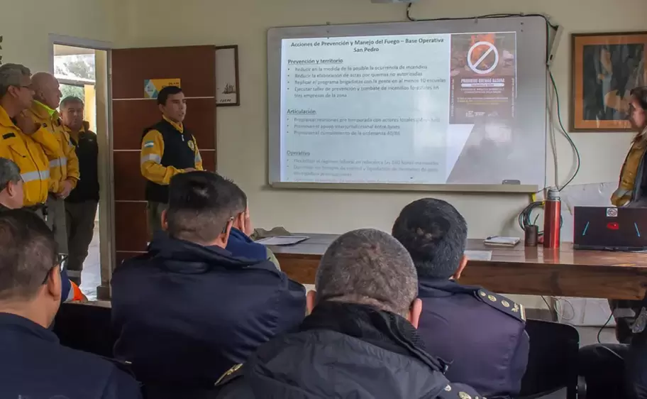 Reunión interinstitucional para fortalecer la prevención y el combate de incendios forestales en Jujuy