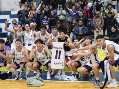Triunfo de El Carmen B�squet