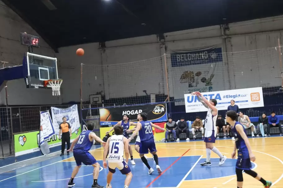 Triunfo de El Carmen Básquet en Tucumán