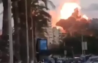 Un misil israel� impact� contra un edificio en la ciudad de Tiro, L�bano