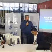 Debate por la municipalización de Alto Comedero: vecinos, dirigentes y técnicos analizaron las propuestas