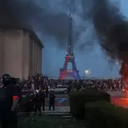 Incidentes en París tras el triunfo del PSG ante Arsenal en la final de la Champions League