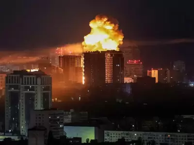 Las explosiones alcanzaron distintos puntos de la ciudad y provocaron da�os en edificios residenciales y comerciales. Equipos de emergencia acudieron