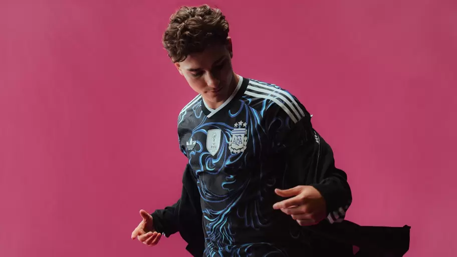 Camiseta alternativa de la Selección Argentina