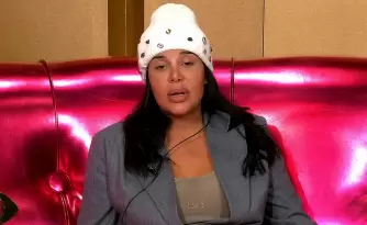 El ca�tico m�todo de supervivencia de Charlotte Caniggia en GH: de la guerra contra la mugre al "sal�n de masajes"
