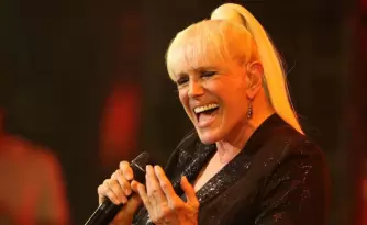 valeria lynch