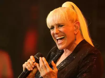 valeria lynch