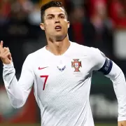 Escandalosa pelea y dos expulsados en el triunfo de Portugal 2 a 1 ante Chile