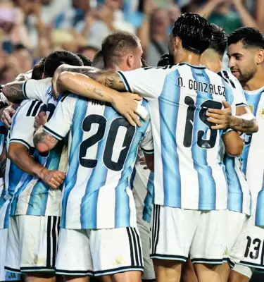 Argentina celebr� una goleada por 3 a 0 frente a Islandia