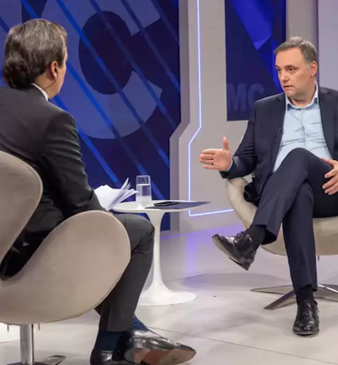 Manuel Adorni, entrevista