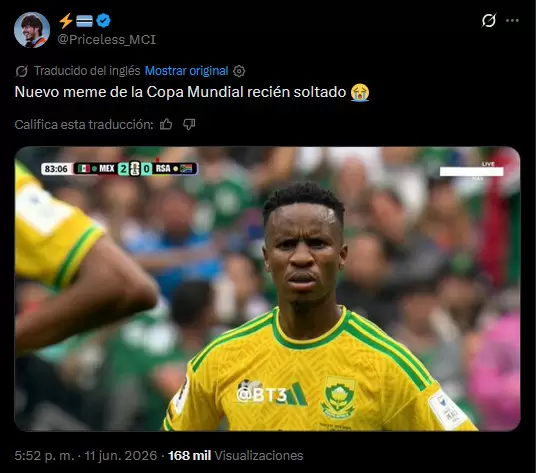 La reacción del futbolista sudafricano Themba Zwane al ver la tarjeta roja