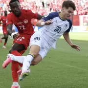 Canadá salvó un punto ante Bosnia en su debut mundialista