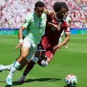 Qatar consiguió su primer punto mundialista tras empatar sobre el final ante Suiza