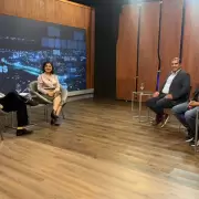 Detr�s de las Noticias