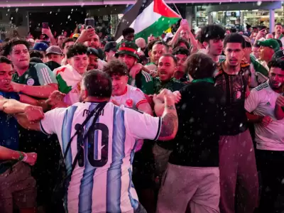 incidentes entre hinchas de Argentina y Argelia antes del partido por el Mundial