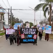 Familiares de Rolando Vergara marcharon en Palpal� para pedir justicia tras el siniestro fatal